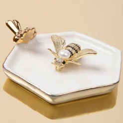 Gold Bee Brooch*Royal Collection Shop Discount