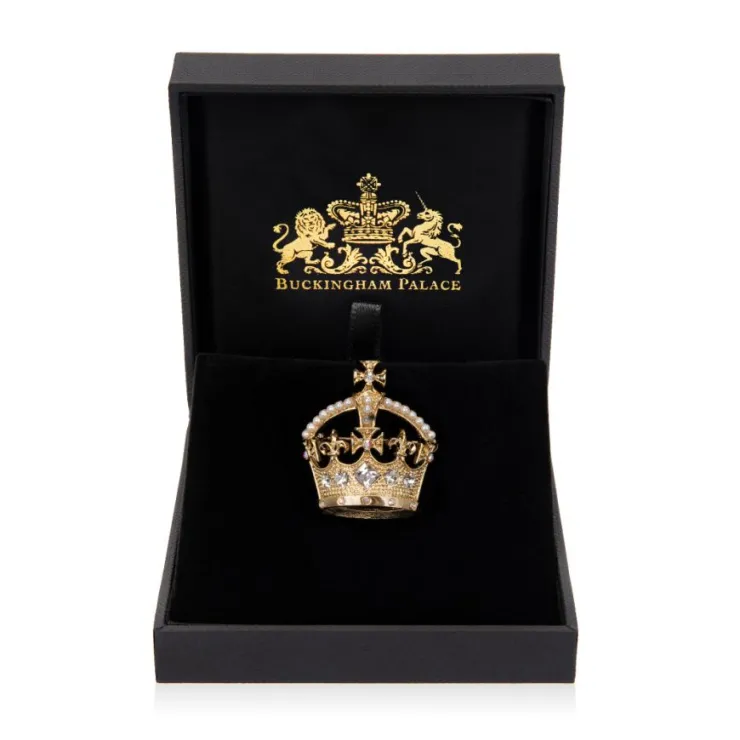 Gold Crown Brooch*Royal Collection Shop Outlet